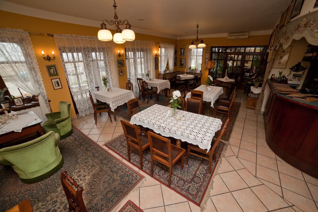 Sobotka  Motel Klara الغرفة الصورة
